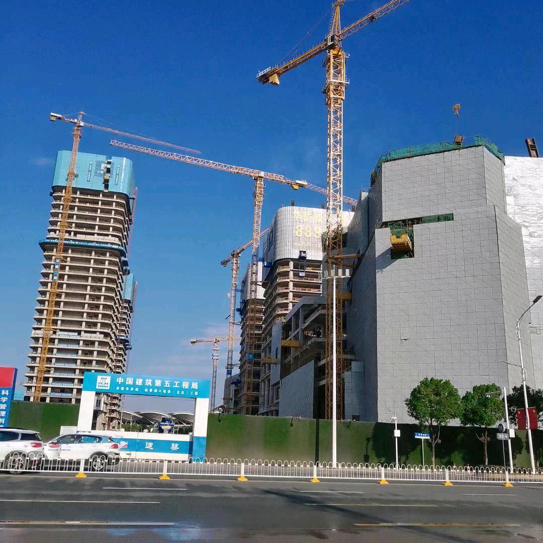 工程小哥搬🧱人