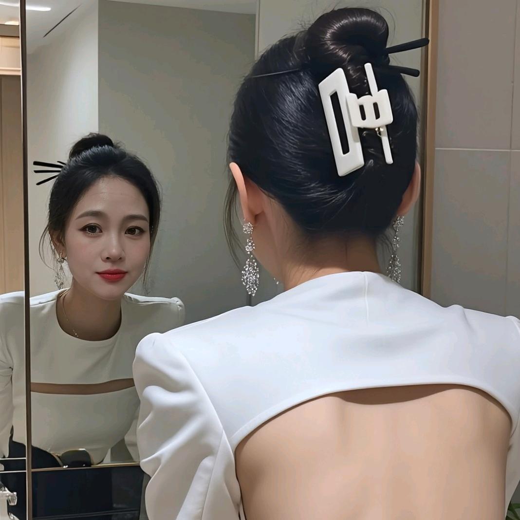 💜: ᥫᩣ你笑¹下嘛•ᴗ•lI