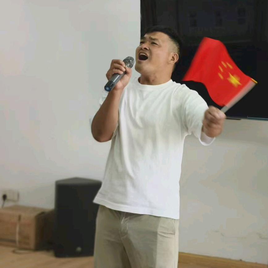 在上海做铝合金门窗的小邓