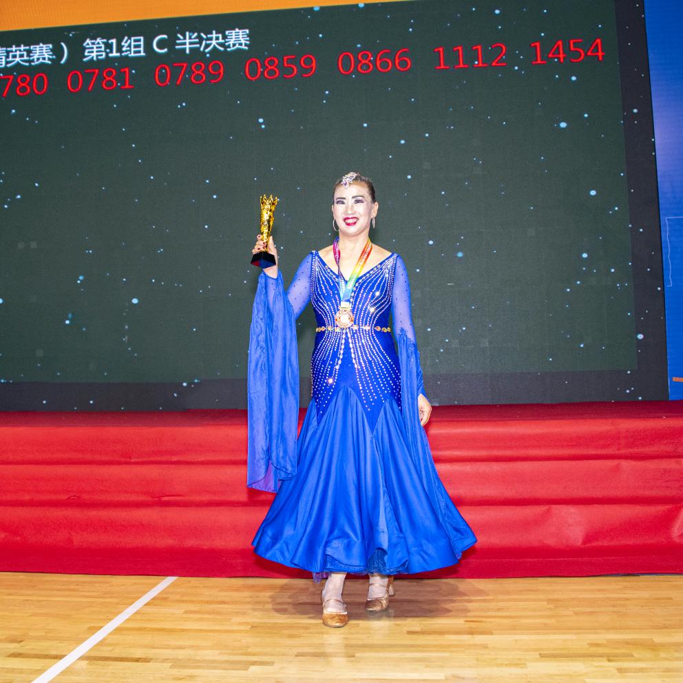 玲静舞蹈