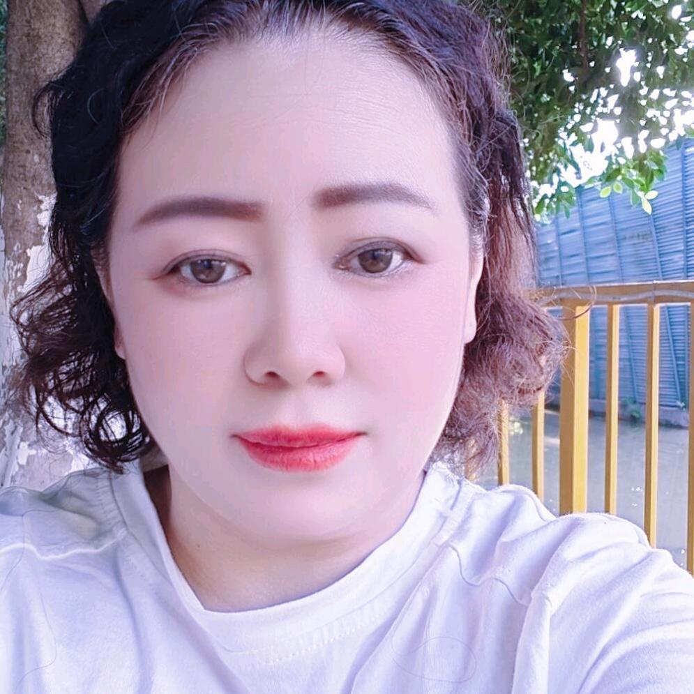 花花阿姨首播第一天。 21：40