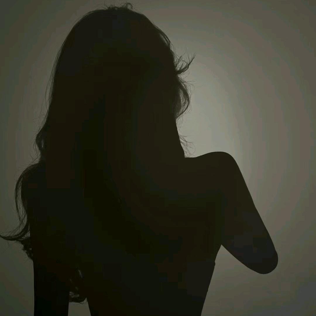 C K。