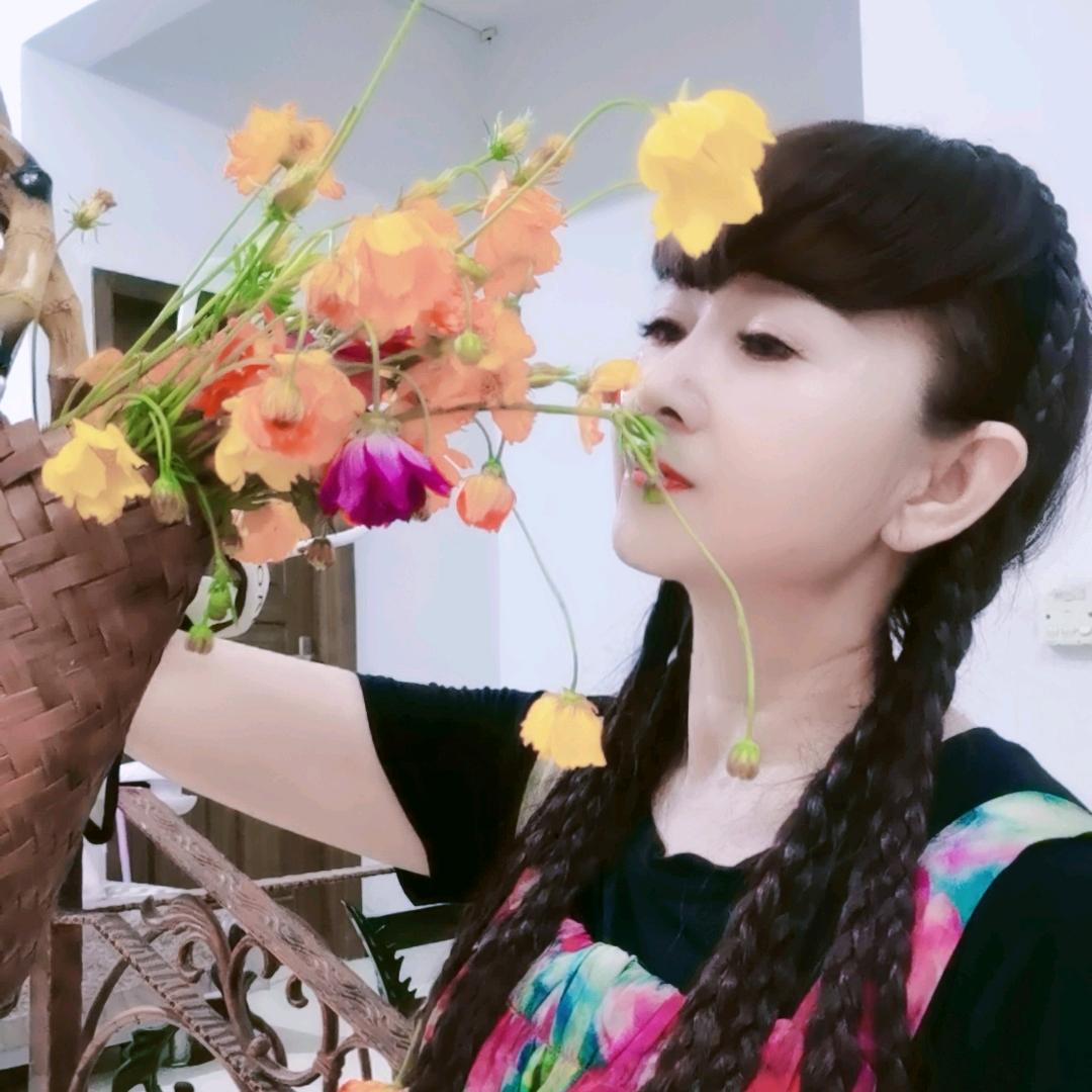 杨碧云