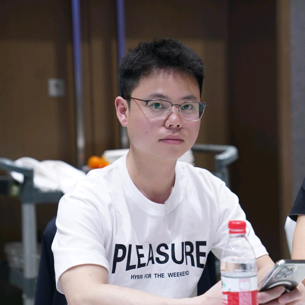 阿达📷（加班日记）