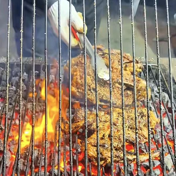 老沈阳焦火鸡架（锡盟站）