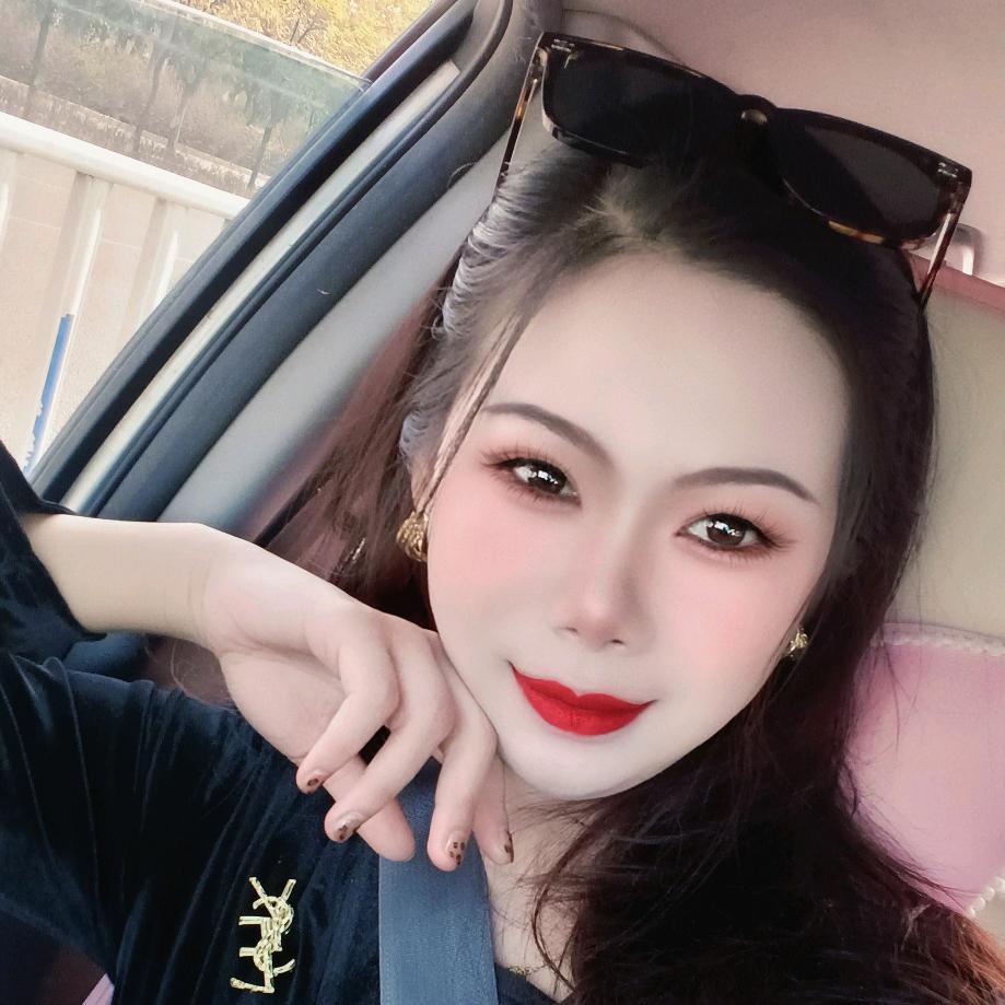 公主很潮女装服饰