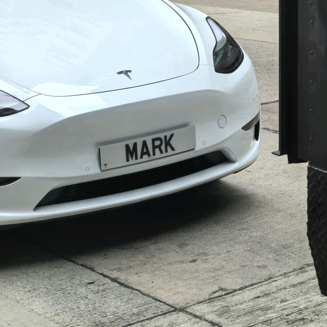 爱穿拖鞋的小铭