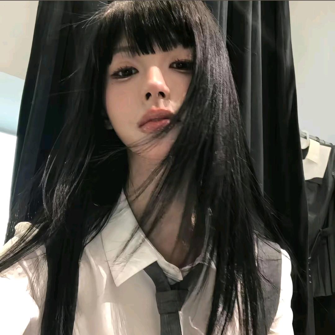 Lily/ᐠ ｡‸ ｡ᐟ\