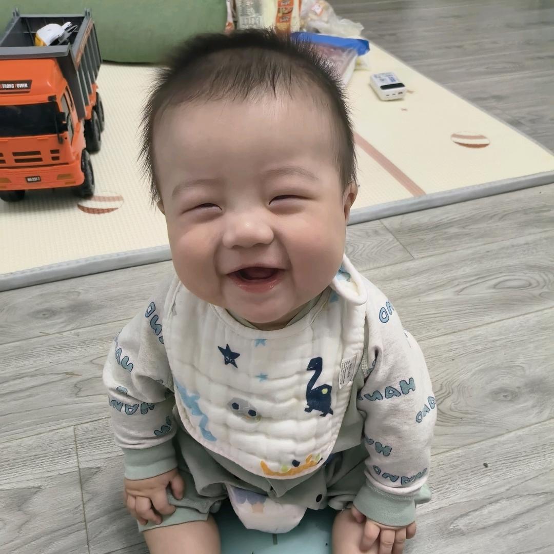 爱笑的眼睛ʕ ᵔᴥᵔ ʔ