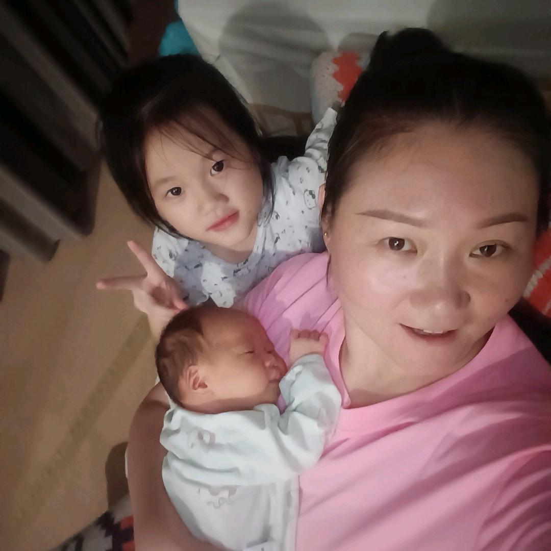 一枚团队（月嫂）😊朱珠