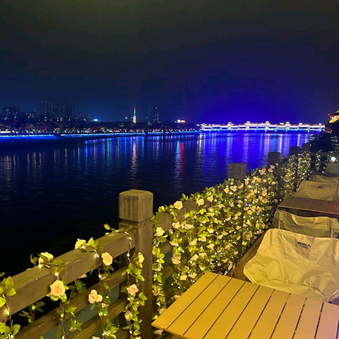 广汉后海自助民谣酒馆
