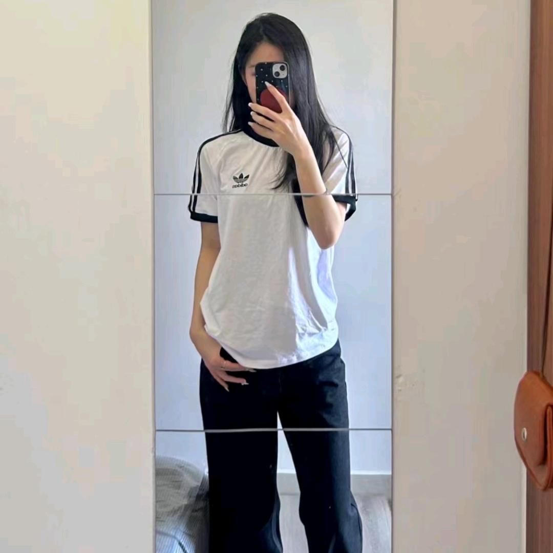 小马卖衣服（所有衣物实况实拍）。