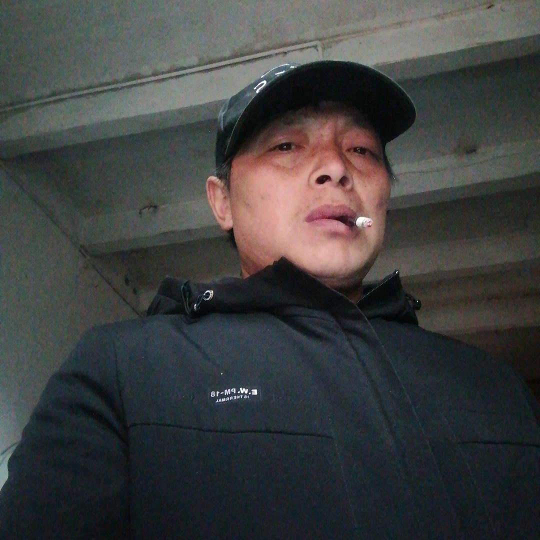 拆装空调维修部单身未婚，有人看上我吗？