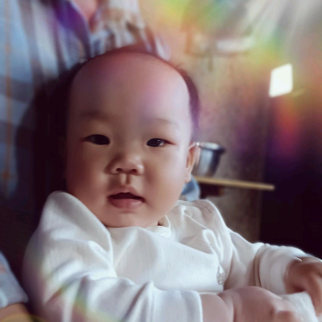 龙婧妍