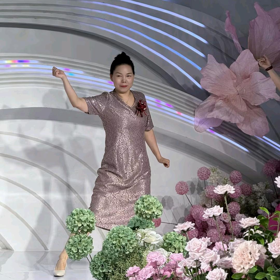 东方彩虹