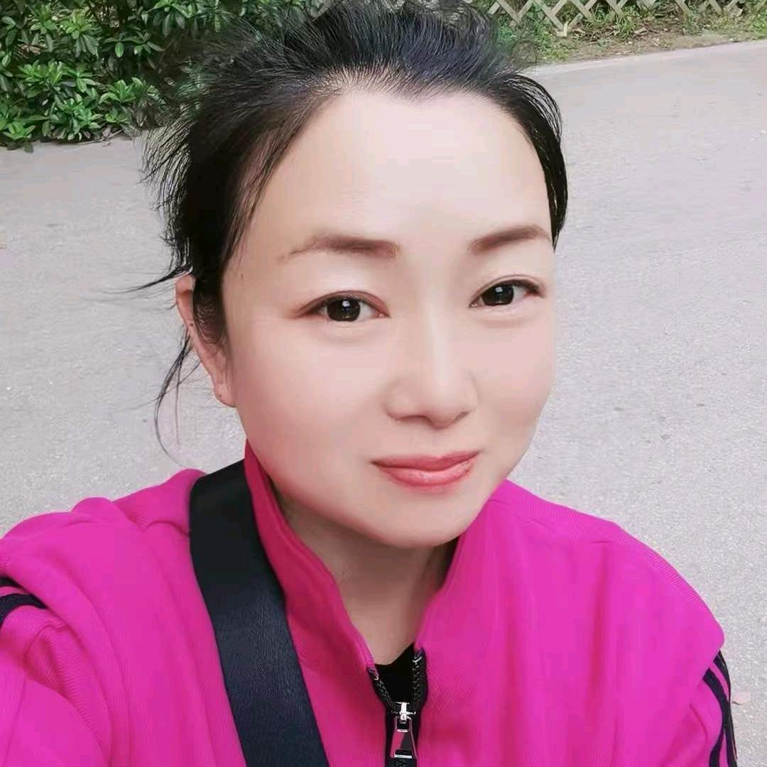 华伟女装3店
