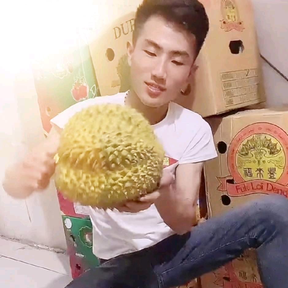 男人不可以穷 ℳ๓ 一介俗人°ꦿ⁵²