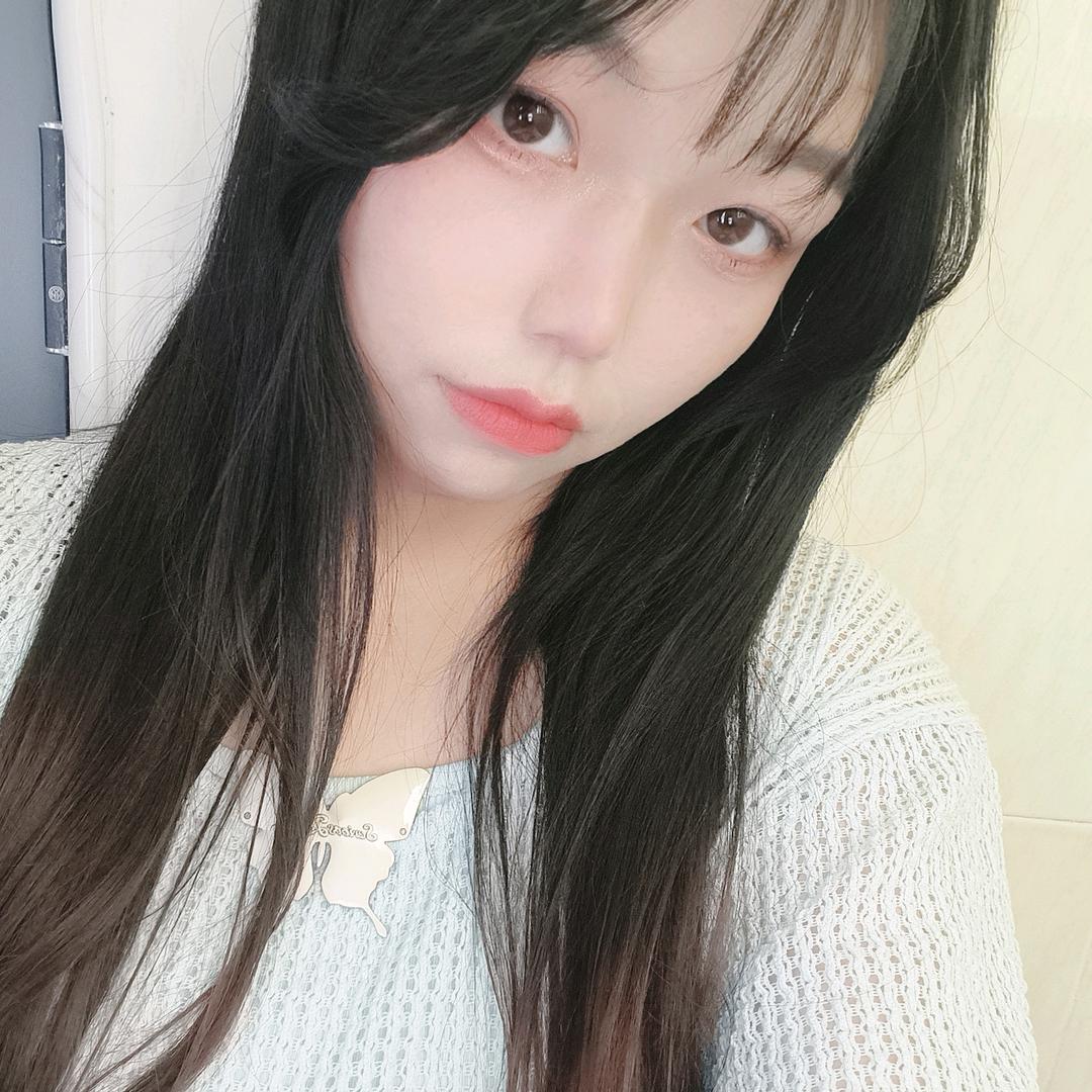 玲玲睡醒了