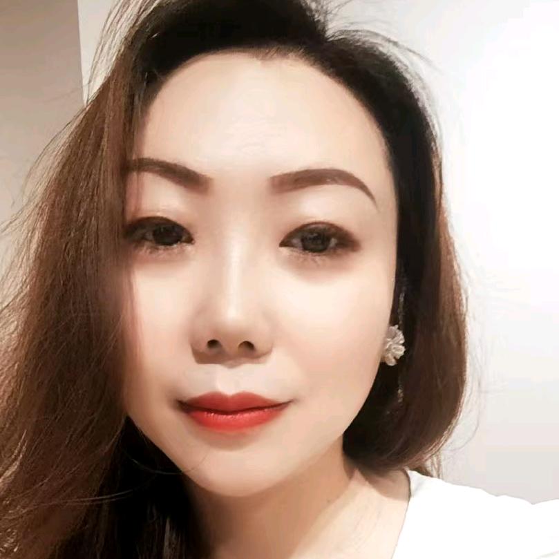 卖建材的小姐姐