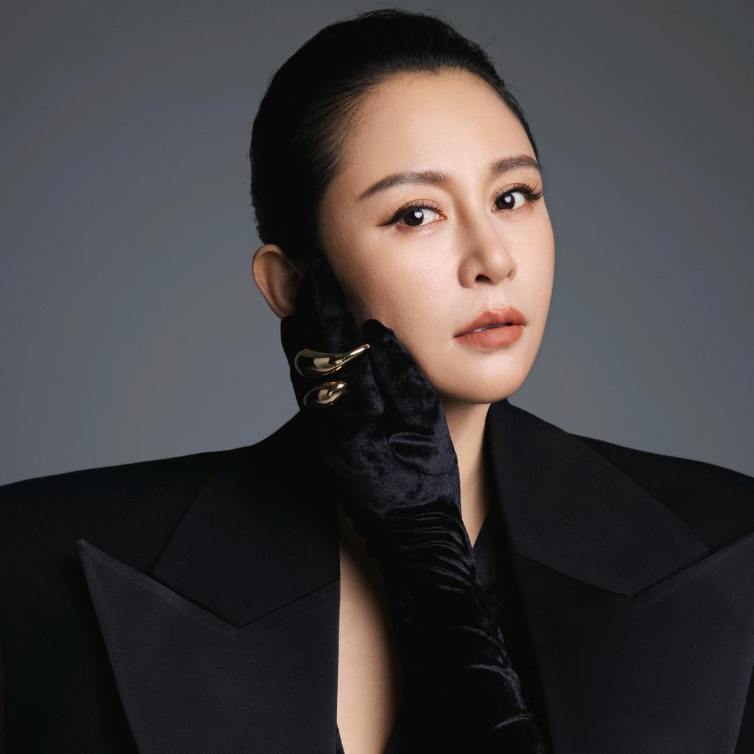 岳文丽形象美学