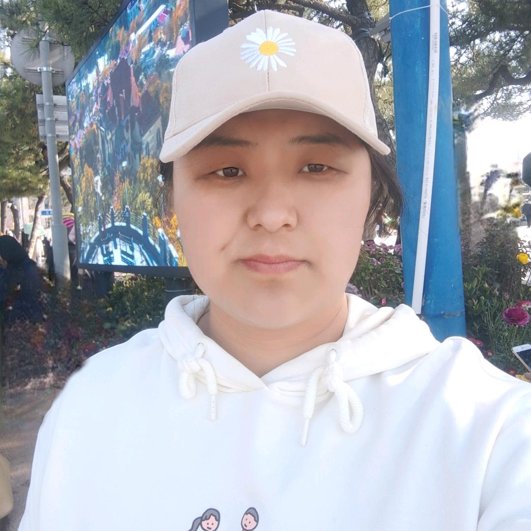 小胖晨妈(大号即将开播)拒秒赞