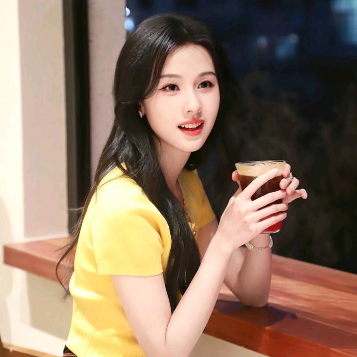 我是陈都灵的，小铃铛