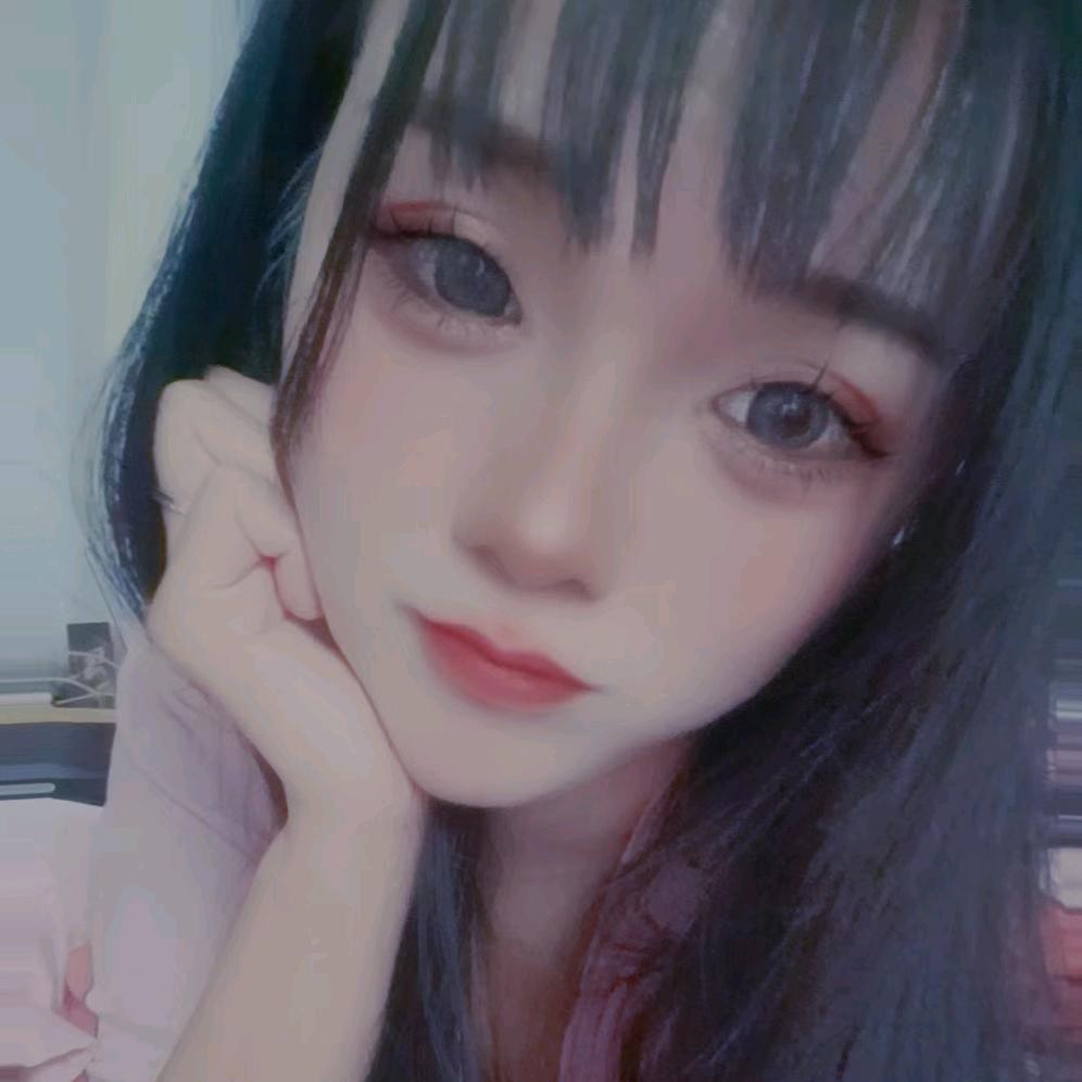 小女孩