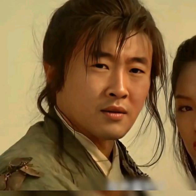 小尾巴，熊🐻🐻