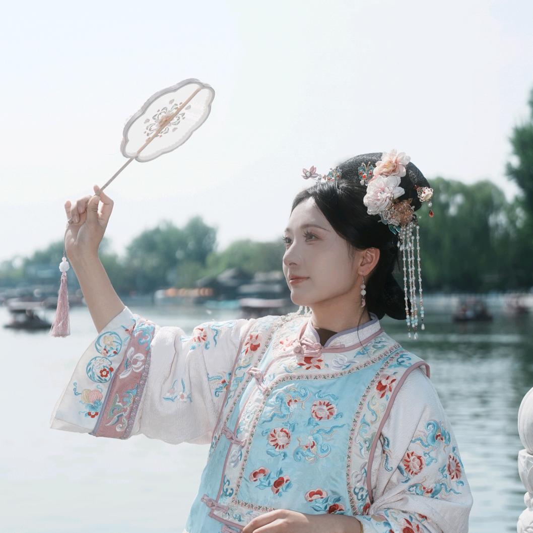聪。子慧