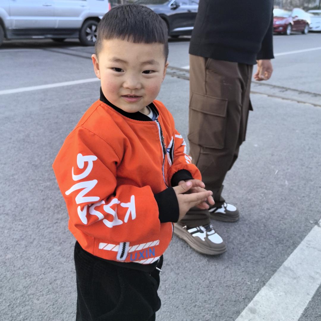 八♥月