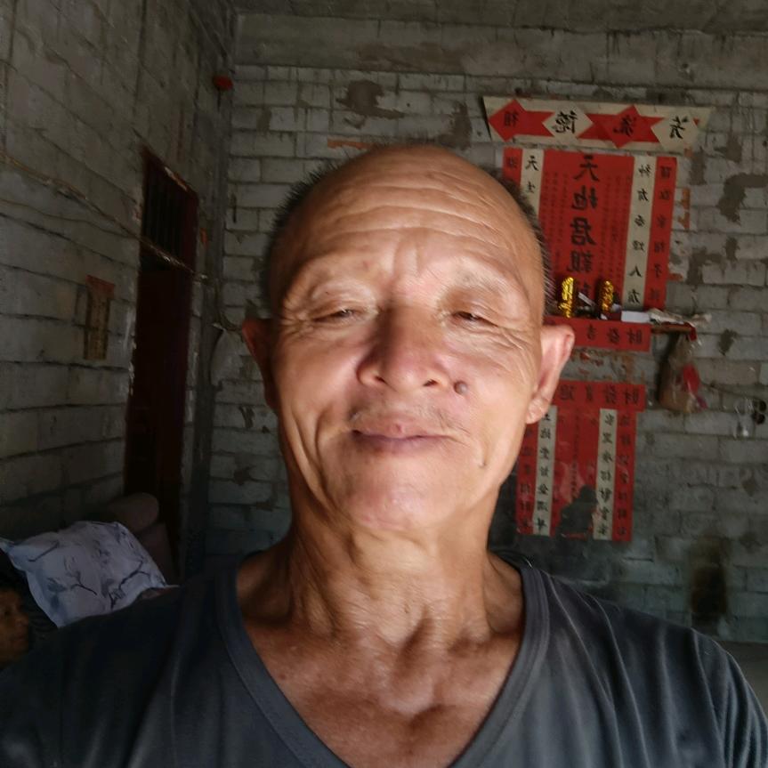 蒋厚东
