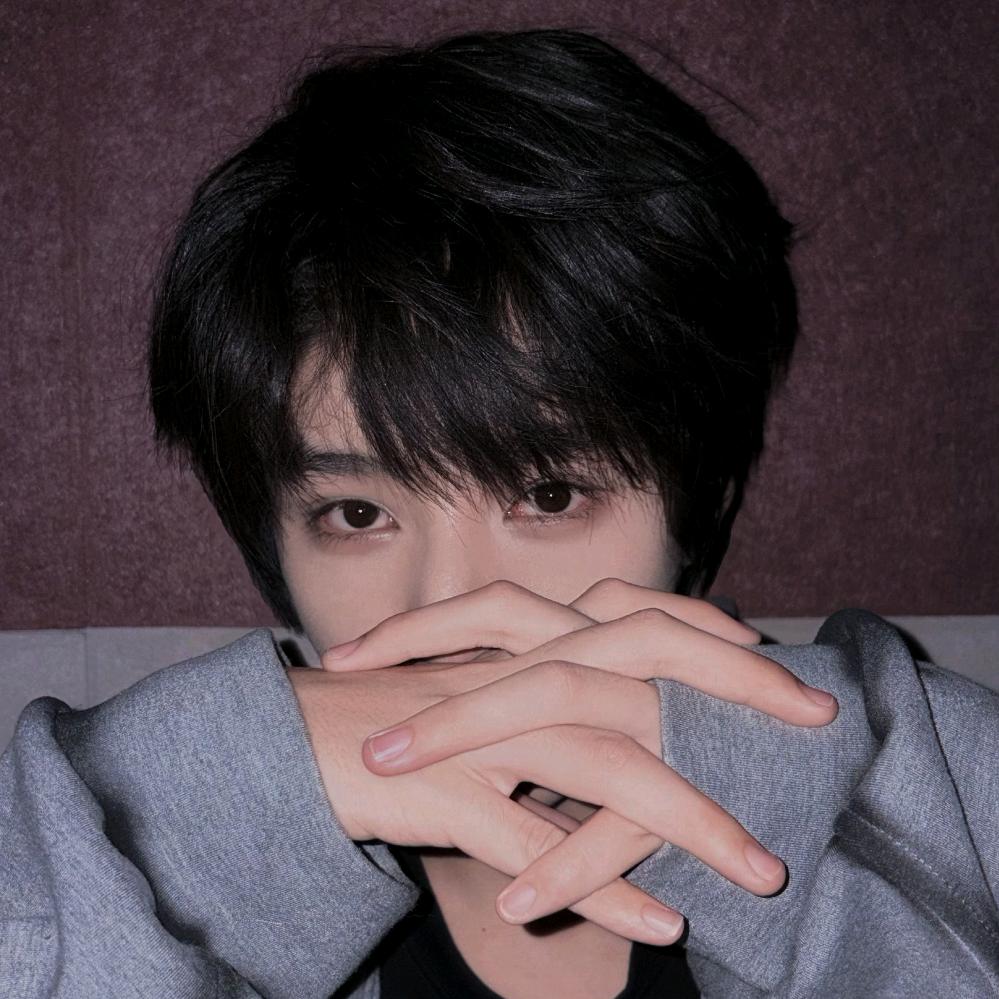 阿虞不爱挑鱼刺