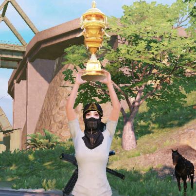 只玩和平精英的小妙