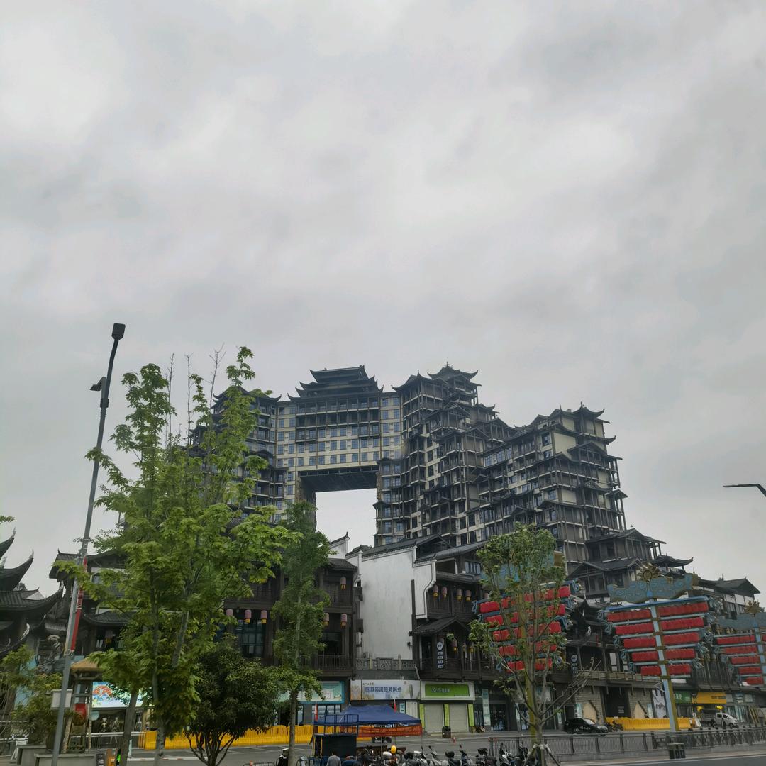 李先森