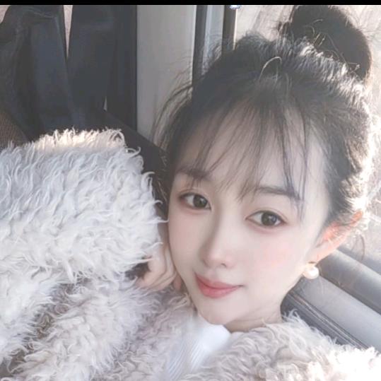 👑 ღº思含ヾ🌺