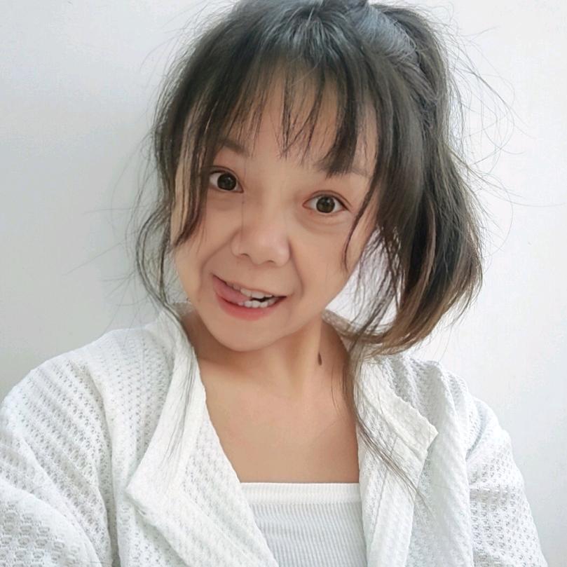 是小莉啊