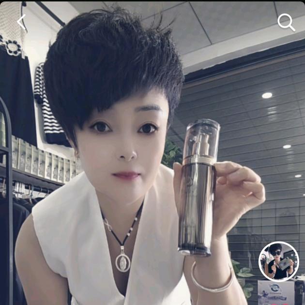 下寨燕燕服装《泉姿曼省代》