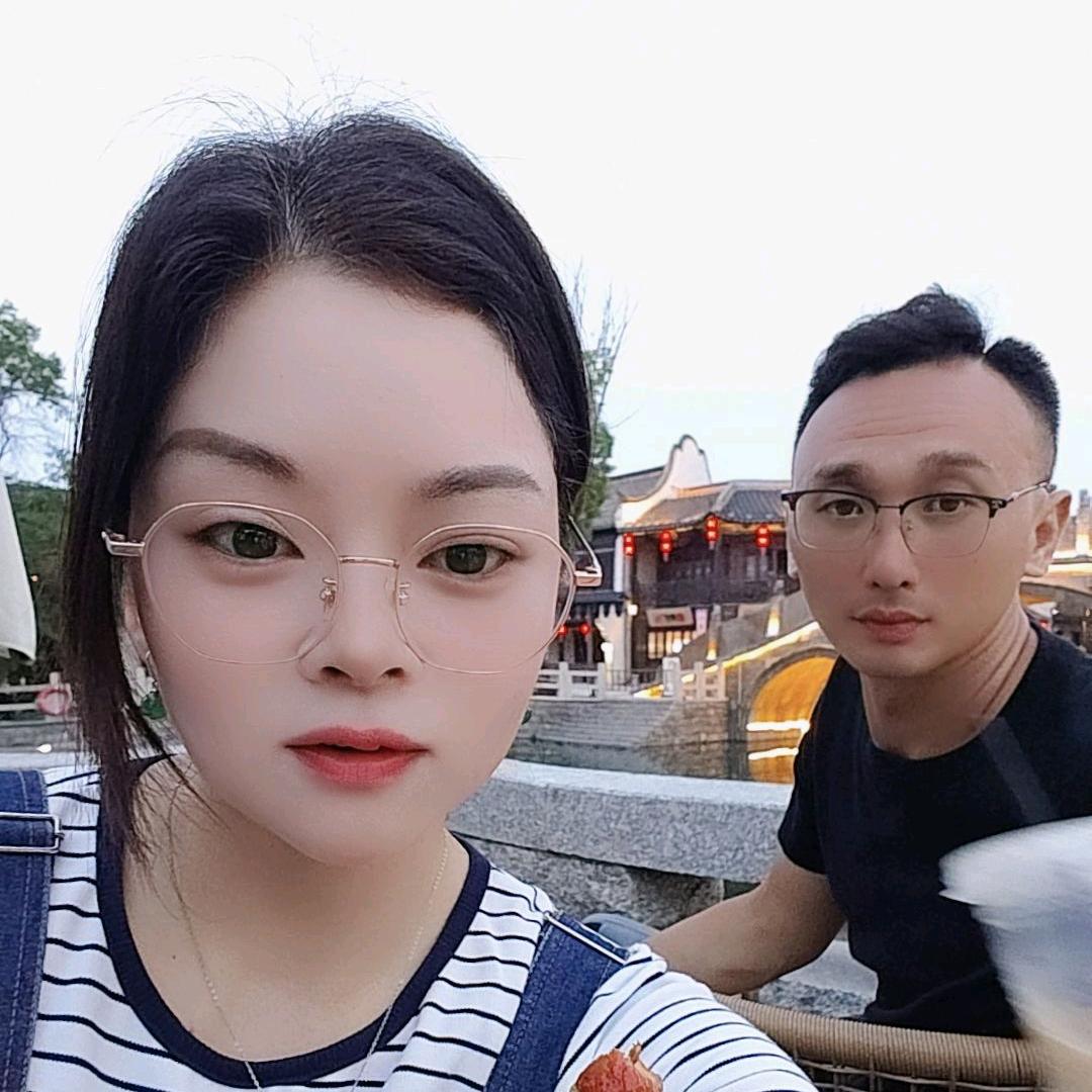 花落深巷