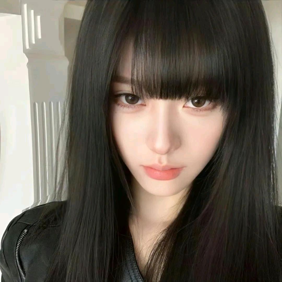 安安.
