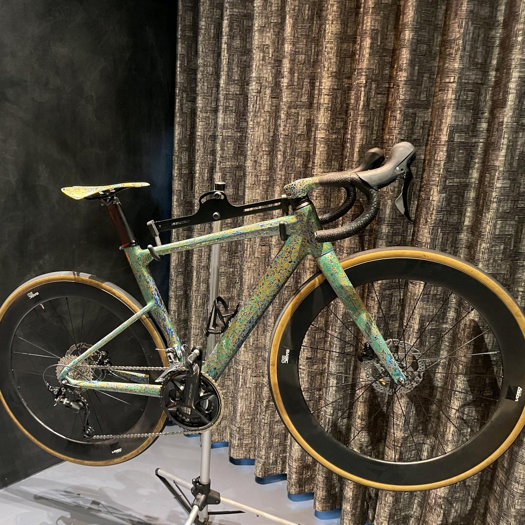 爱看日出日落的combal(摆大烂版)