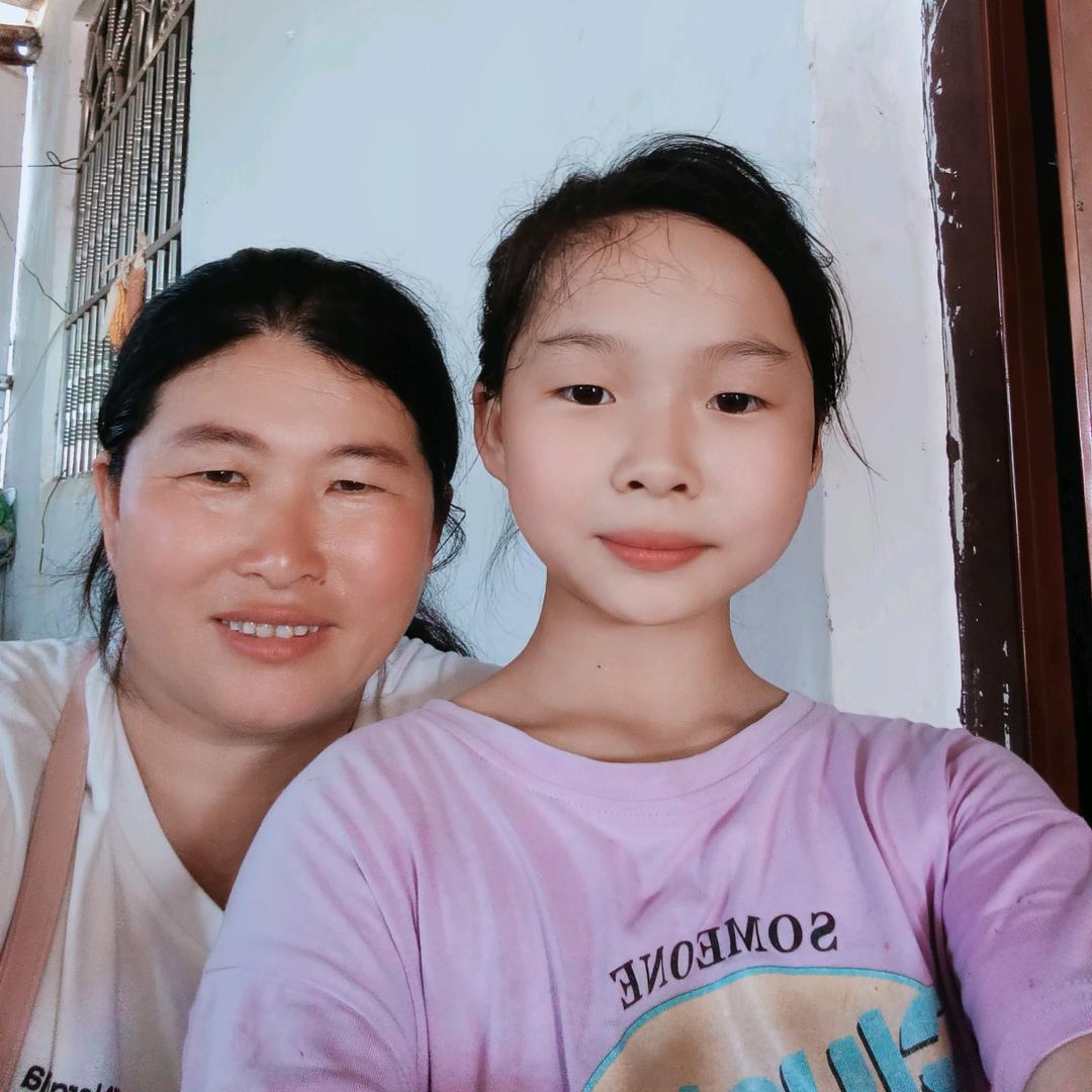 赵玲