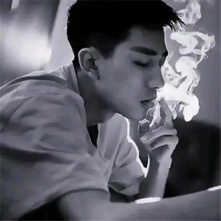 心会发光，也会发慌
