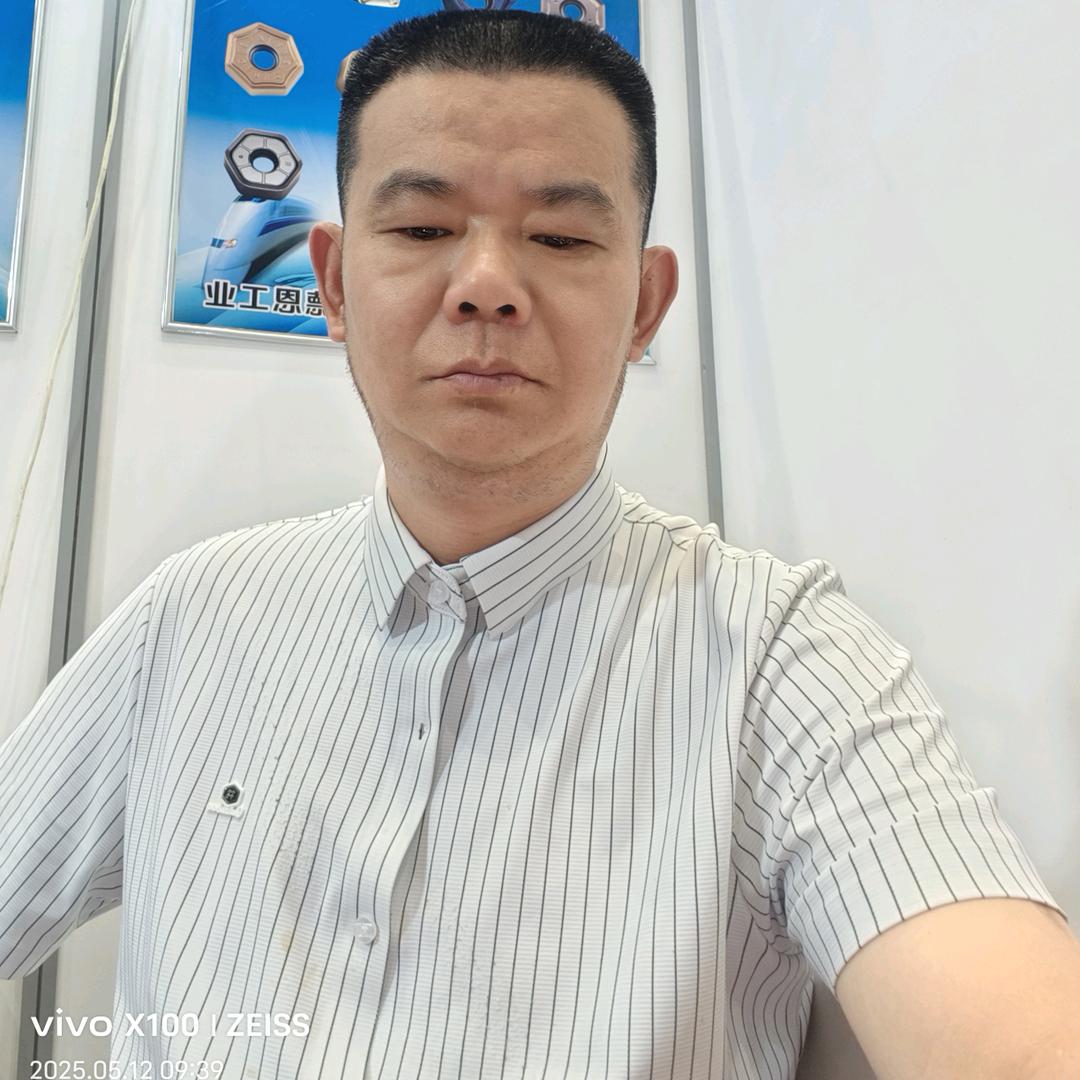 茅箭区白浪西路汽配广场东大门