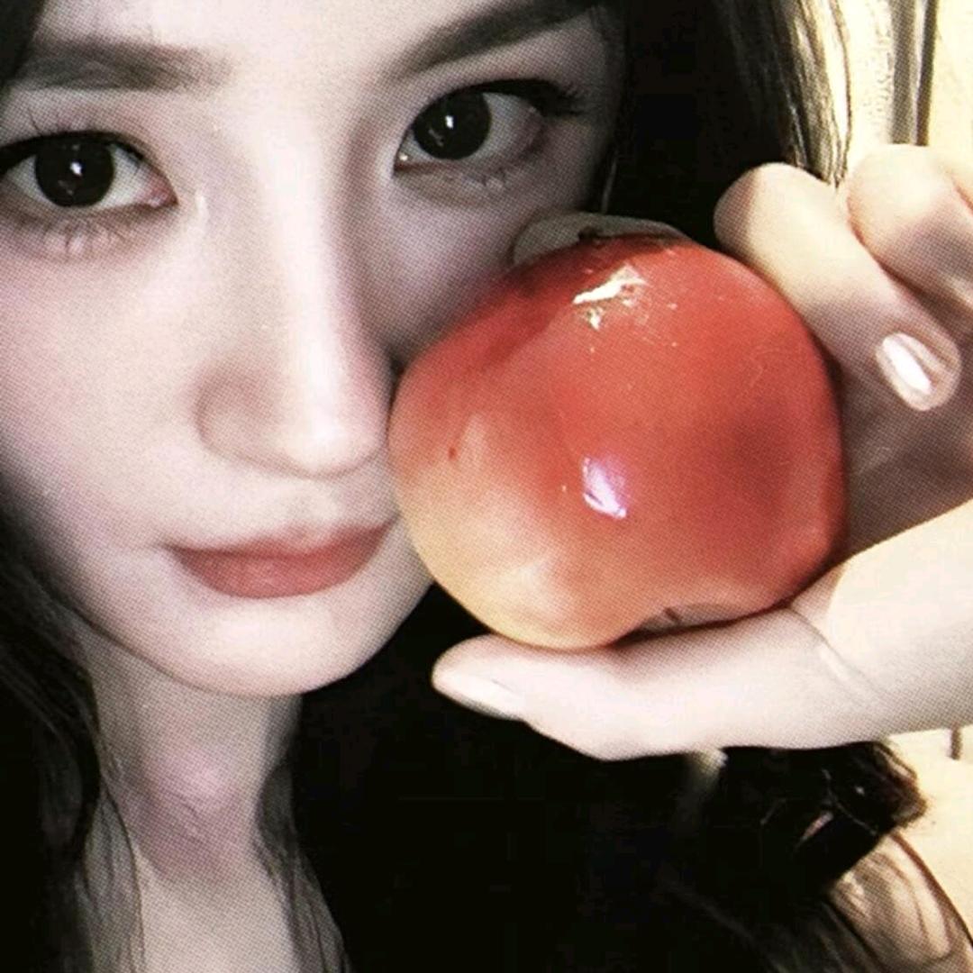 小桑爱吃辣条