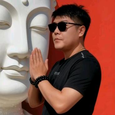 鸿运小李门窗钢构