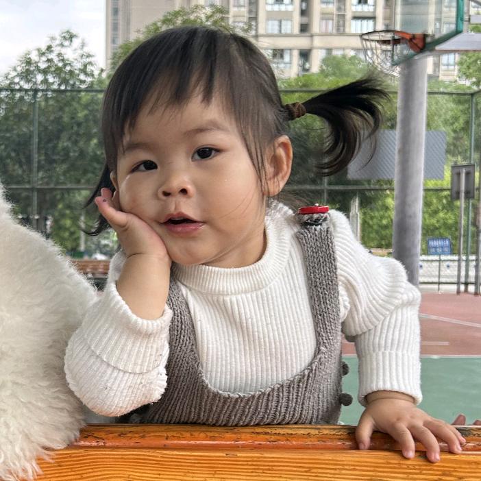 @梓伊小孙女😘😘😘