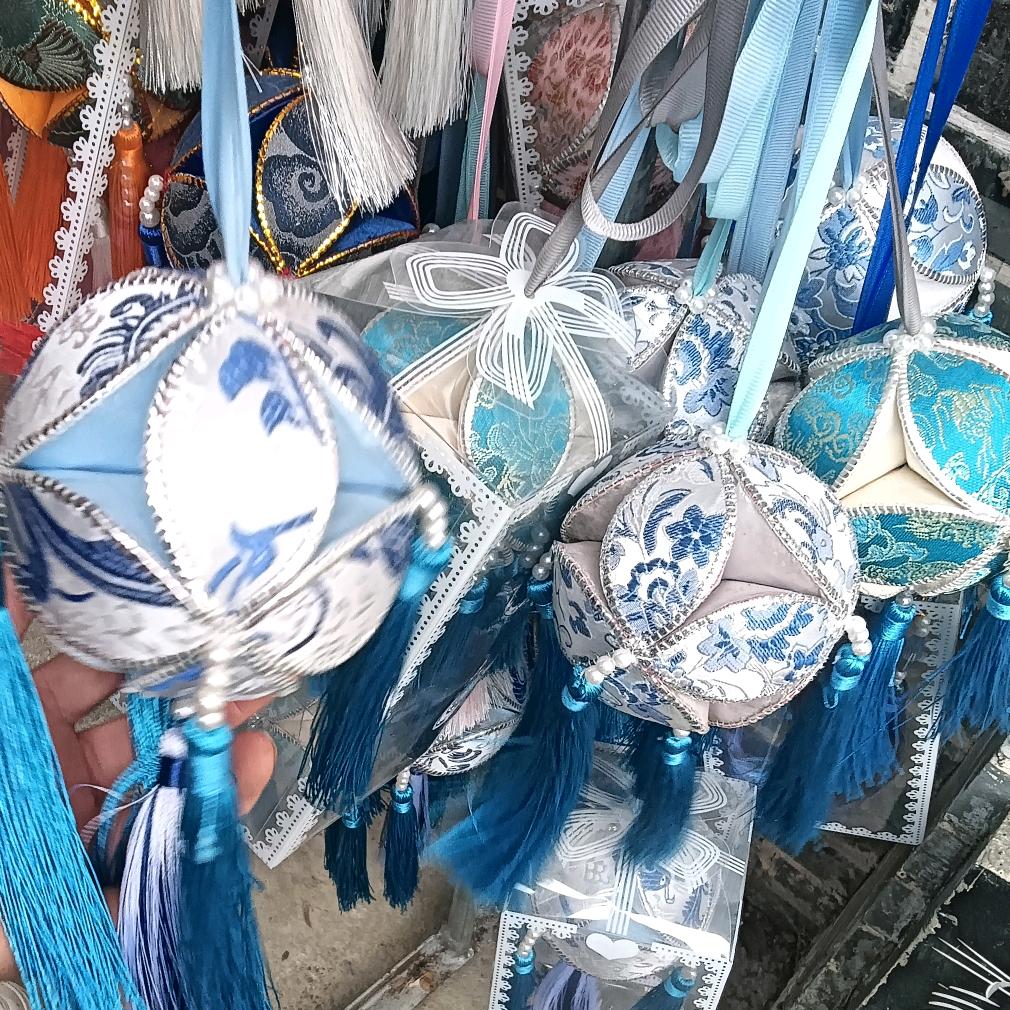 山咔咔老阿姨