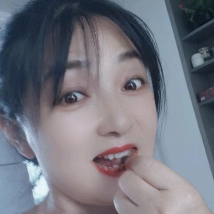 : 🥀᭄阳光下的꧔ꦿᩚ微笑💕