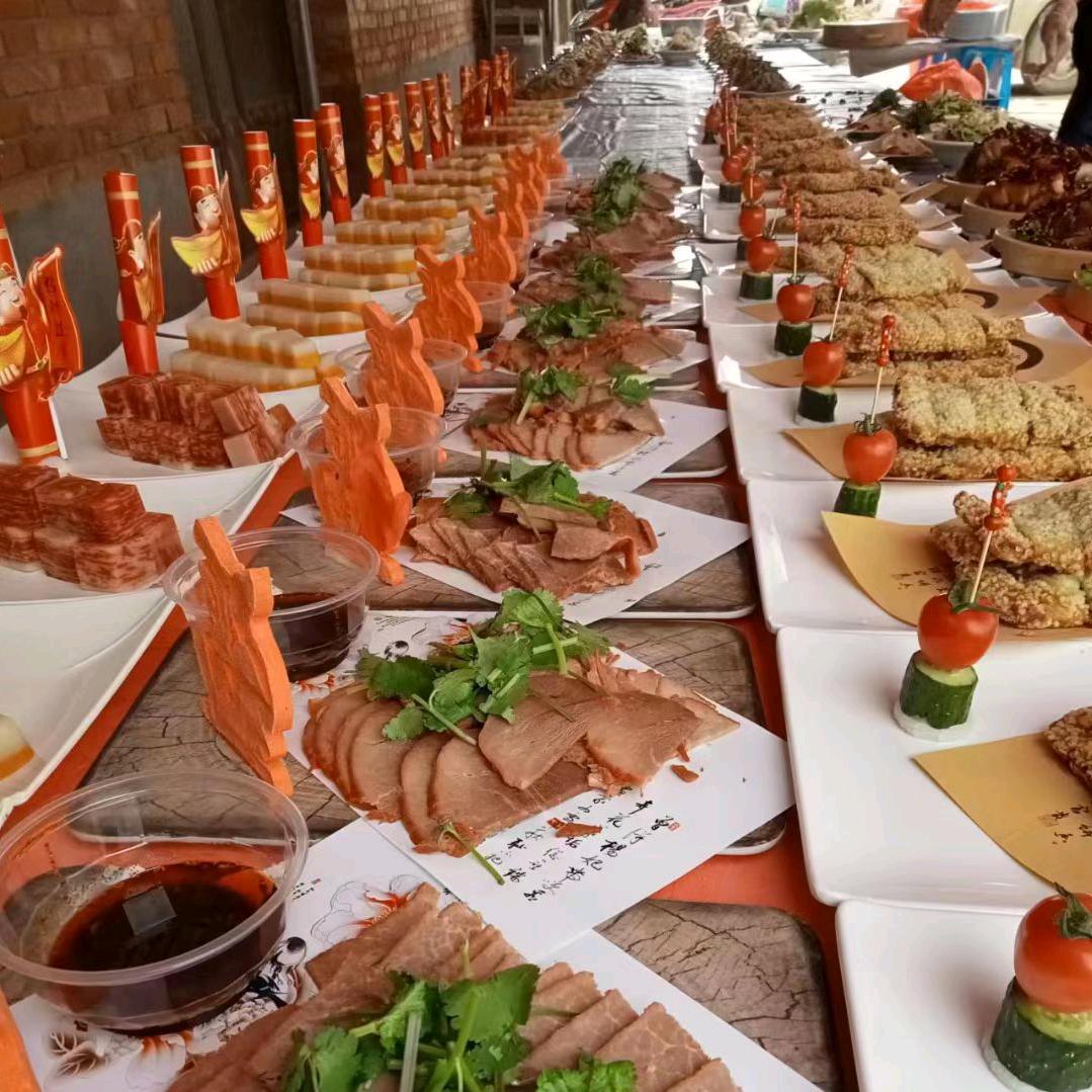 东来福流动餐车