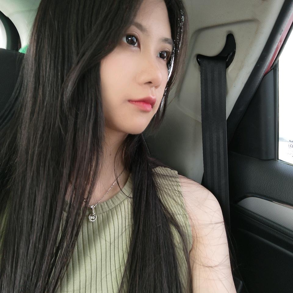 是佐依啊（ AI 版 ）